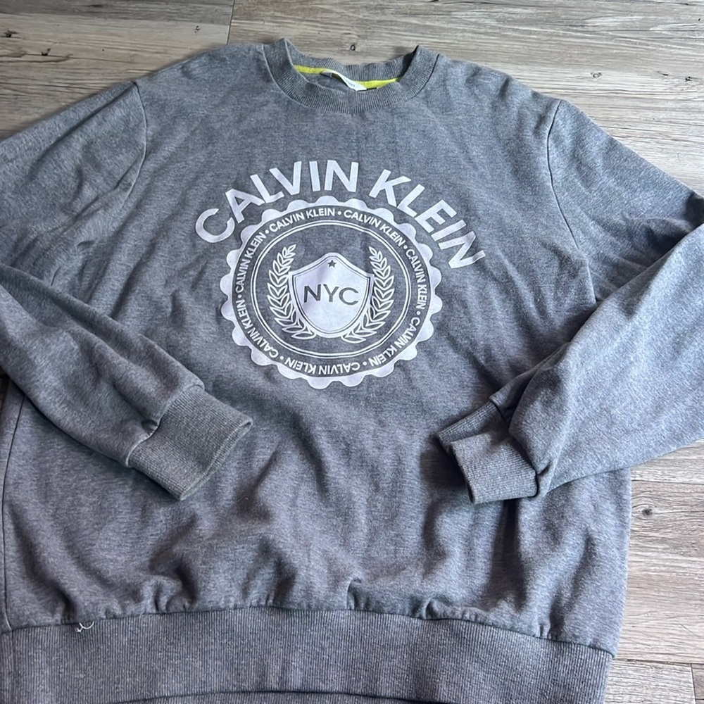 MENS CALVIN KLEIN SWEATER
